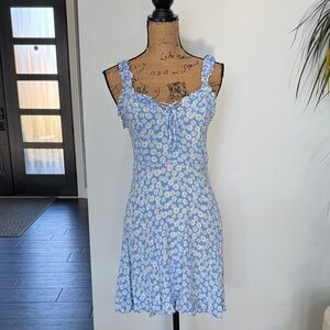 Forever 21 Blue and White Floral Mini Dress